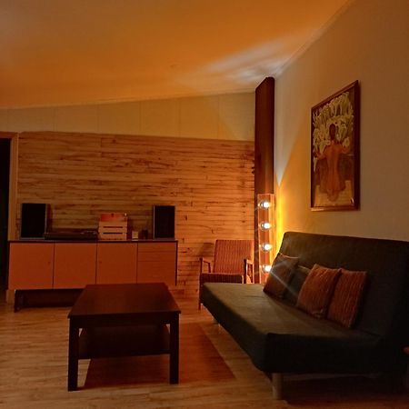 Zalais Namins Ventspils Exterior foto